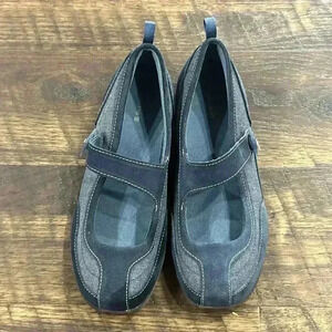 Lands' End Women's Suede Mary Jane Flats in Navy and Gray